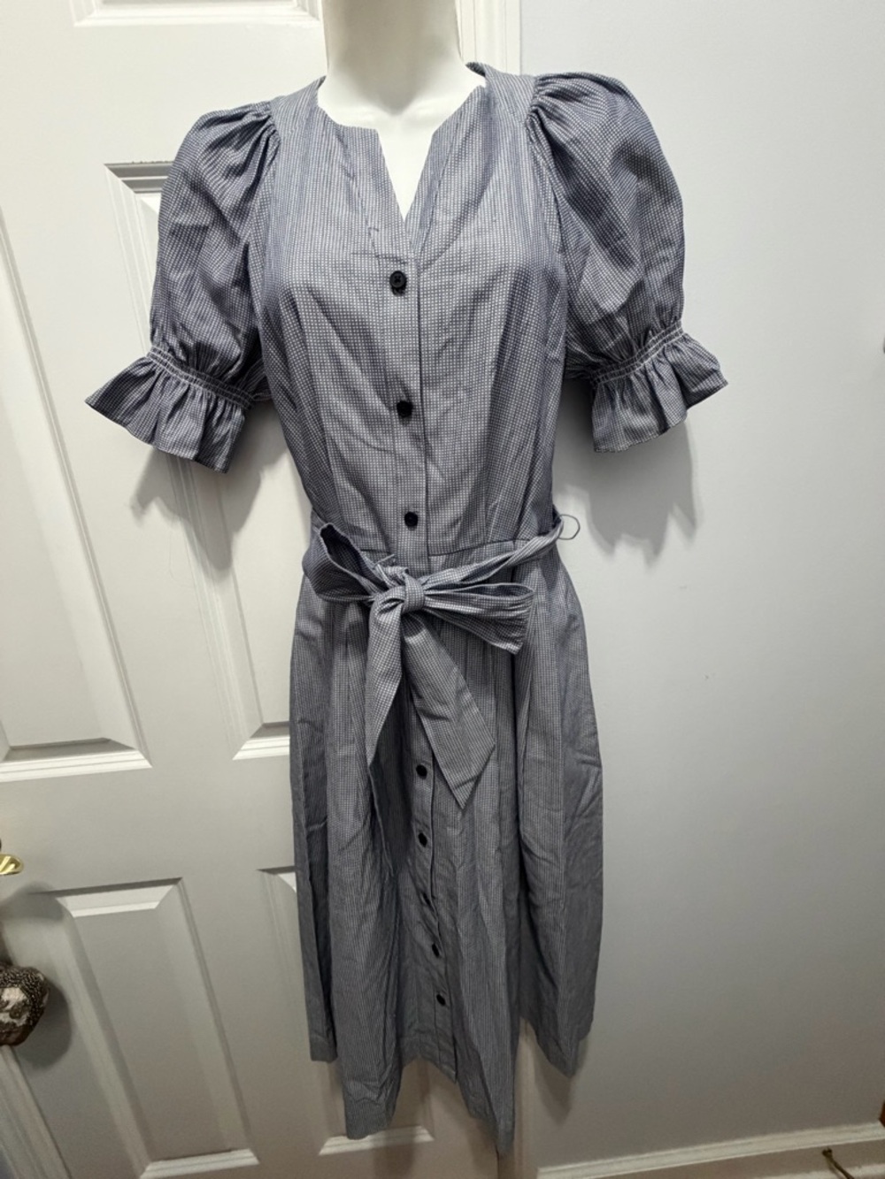 Navy Button-Front Midi daisy Dress with Tie Waist size XS - Picture 3 of 7